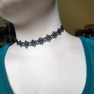 💥 5/$25 Flower Choker